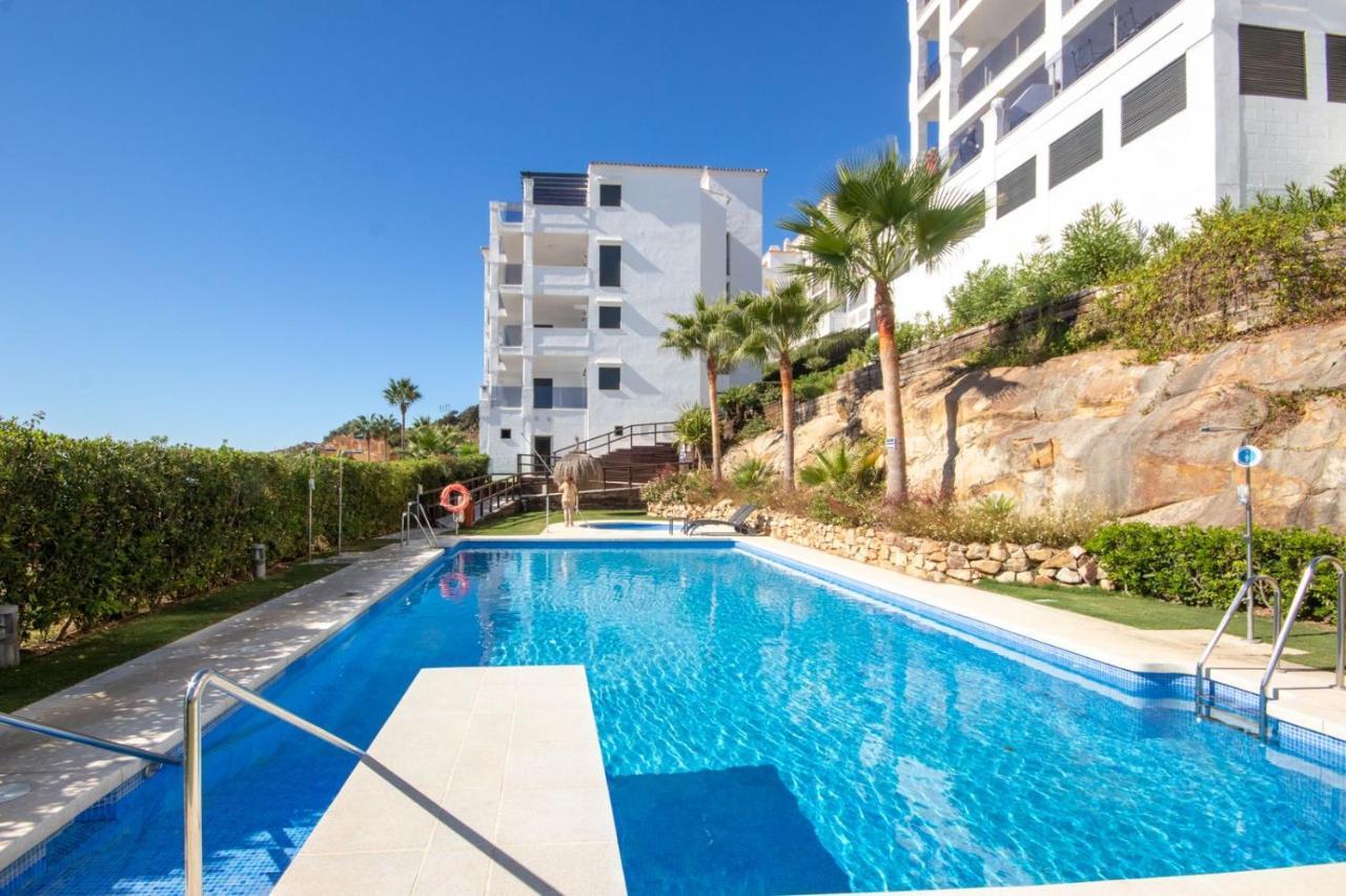 Luxury Apartment Stunning Seaview Bs 3104 Манільва Екстер'єр фото